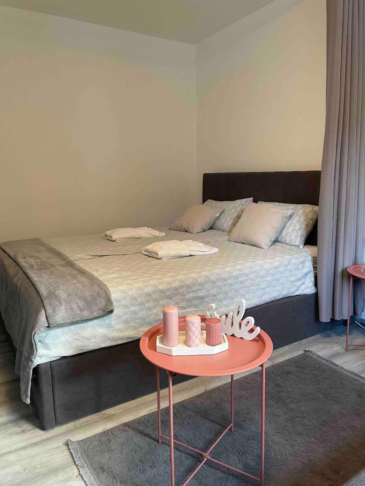 Apartment Nakit Kanal Екстериор снимка