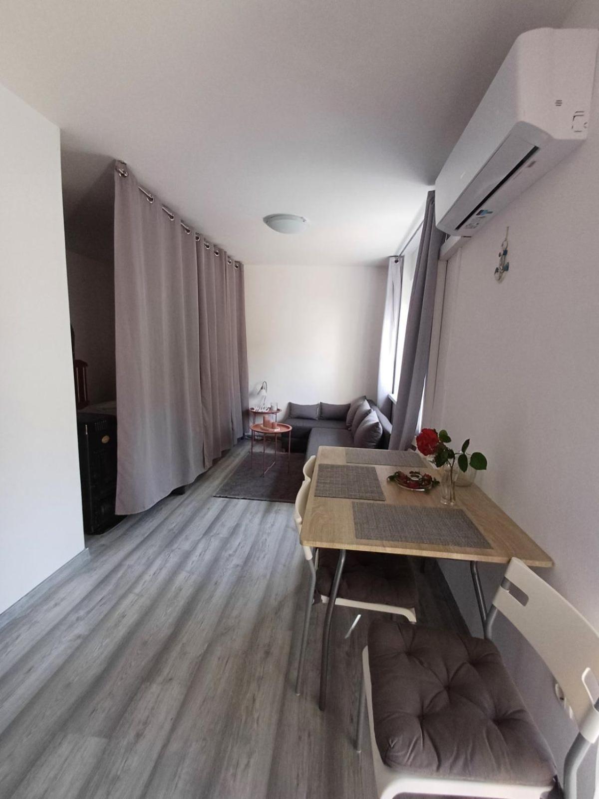 Apartment Nakit Kanal Екстериор снимка